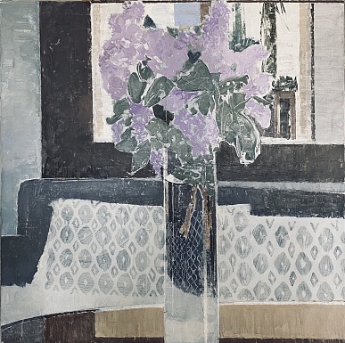 Сирень на фоне зеркала